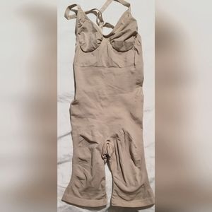 Skims Sculpting Mid Thigh Bodysuit Lg/XL NWOT